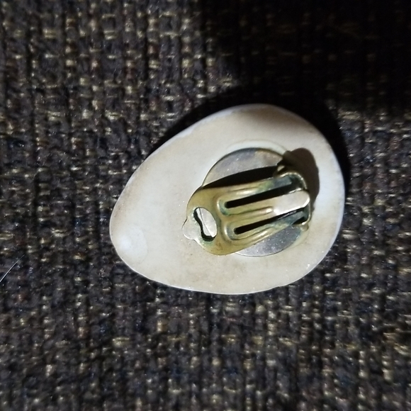 Vintage very old clip on earrings - Picture 5 of 6